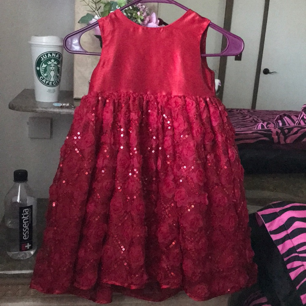 Red party dress
